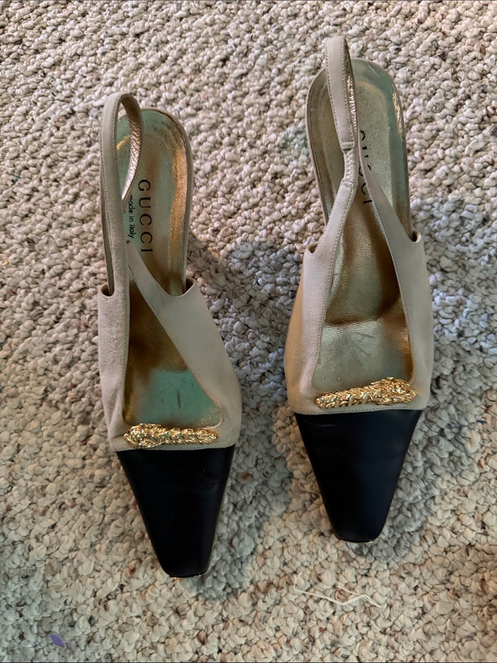 Vintage Gucci 2 Tone Beige and Black Slingback Heels with Gold Chain Accent
